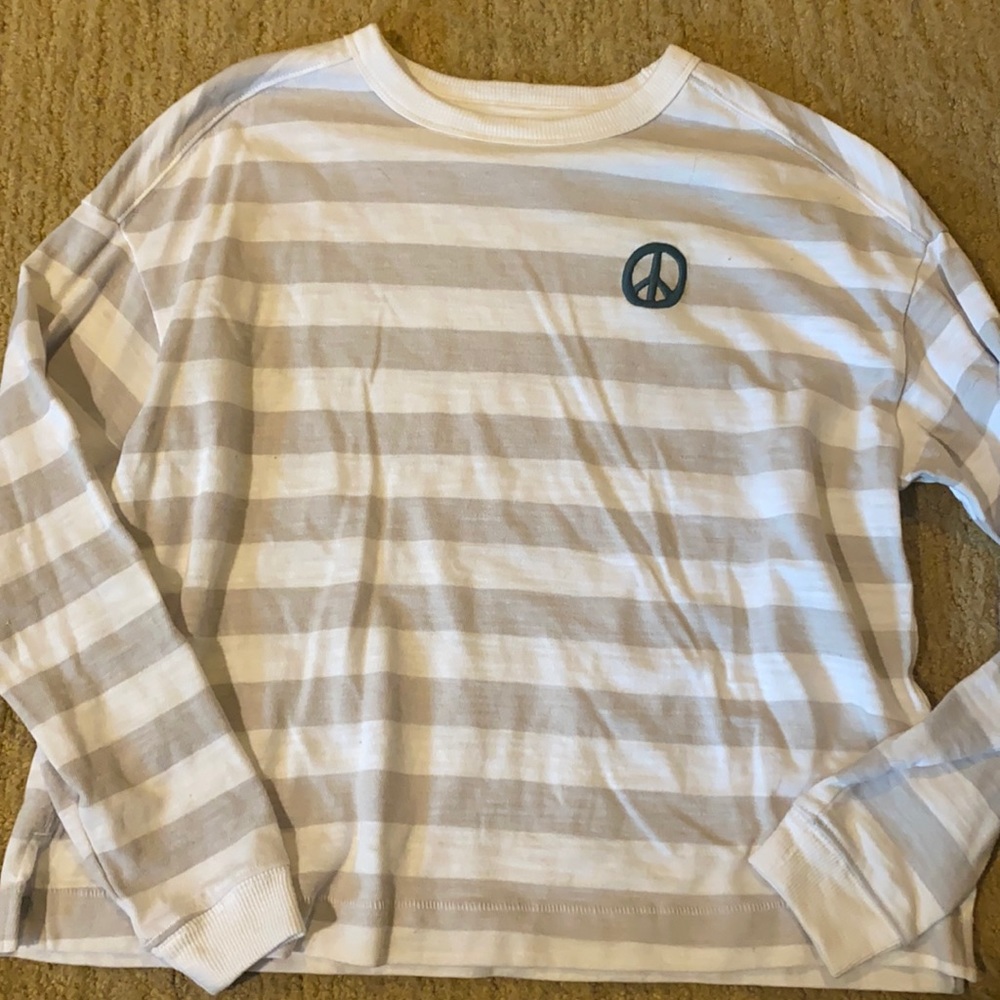 Old navy long sleeve peace T-shirt